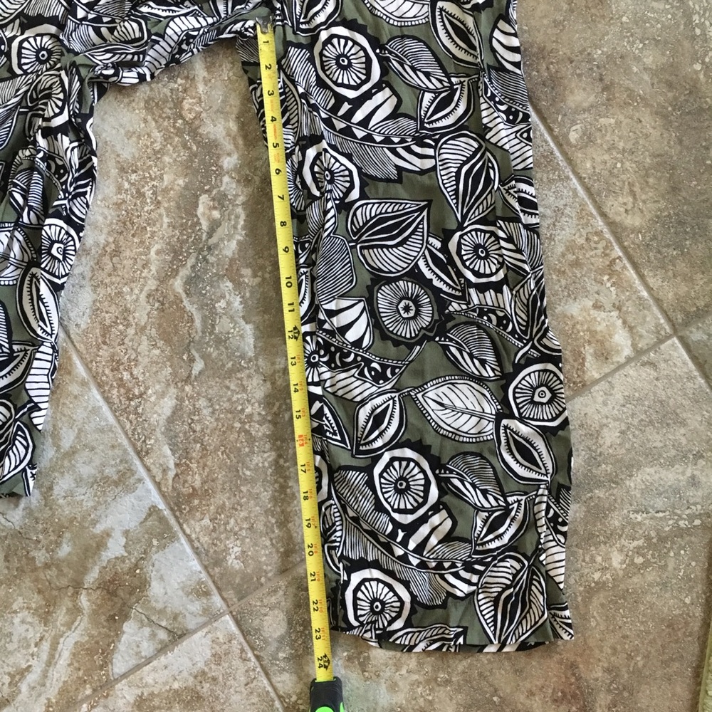 Euc Loft Flowy Patterned Pants - image 7